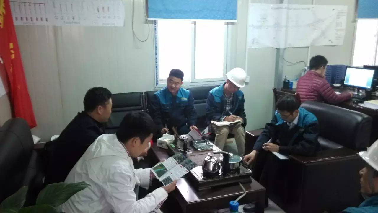 控股公司工程部前往市政公用BY.COM昌九快速路改造一期学习