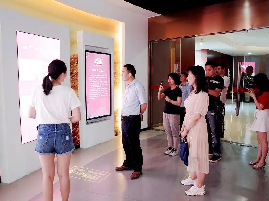 金开BY.COM纪委赴煌上煌BY.COM参观考察