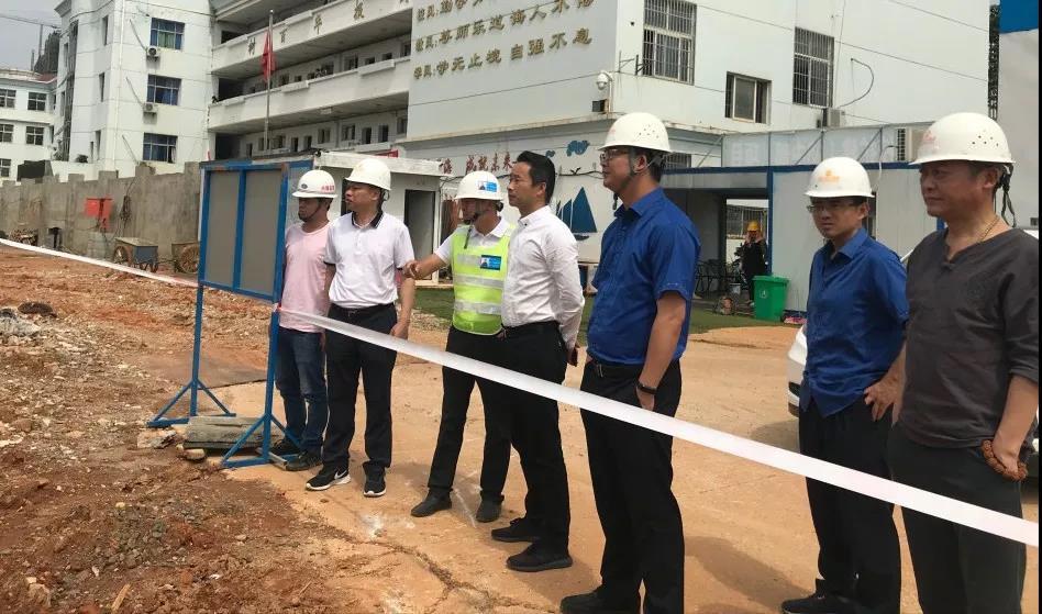 BY.COM副总经理熊爱华现场调研正合公司在建项目