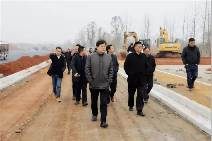 BY.COM董事长谢荣华一行深入现场调研 全市“三看”项目