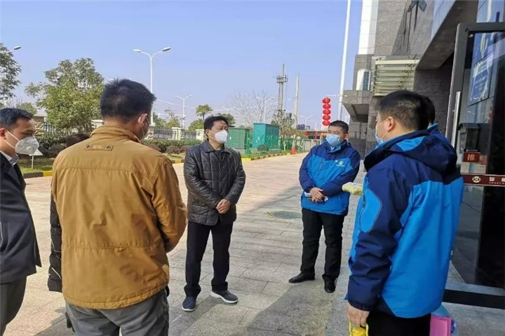 BY.COM党委书记、董事长谢荣华检查新冠病疫情防控工作