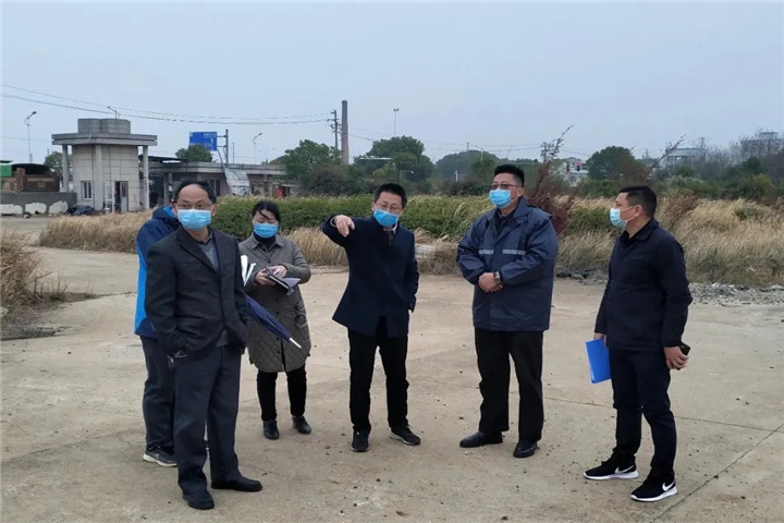 BY.COM党委副书记、副总经理袁扣华一行深入地产项目现场实