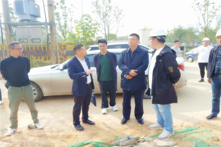 BY.COM党委副书记、副总经理袁扣华前往蛟桥医院项目进行调