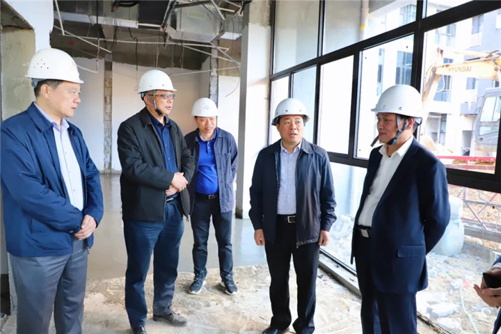 区党工委副书记、管委会主任于立山调研经开区人民医院