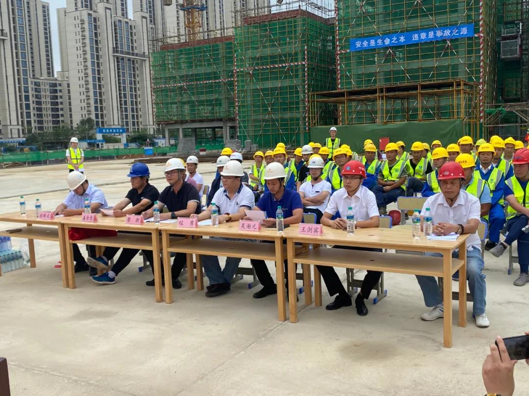 金开BY.COM联合中建五局开展“高处坠落应急救援演练”活动