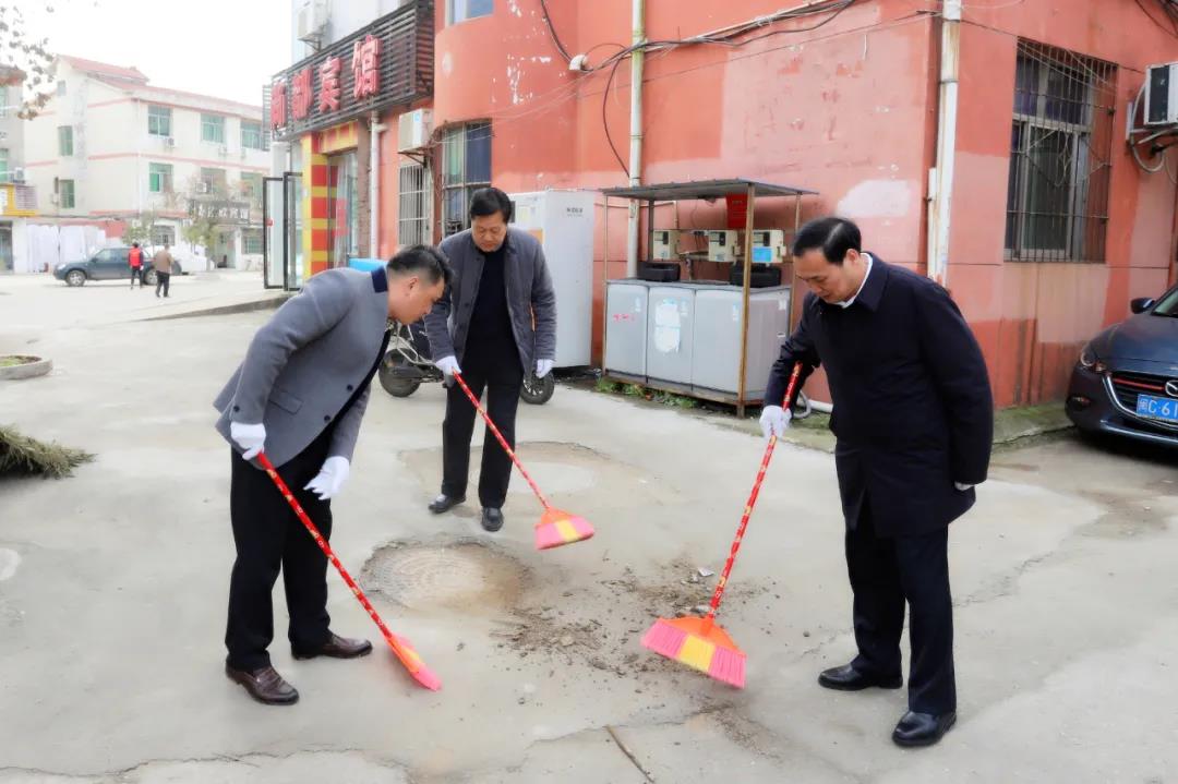 金开BY.COM开展环境卫生大扫除活动