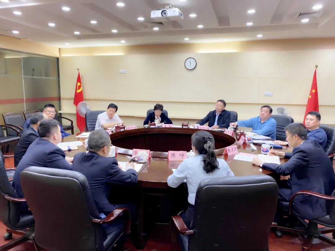 建设银行赣江新区分行行长陈峥一行来我区调研