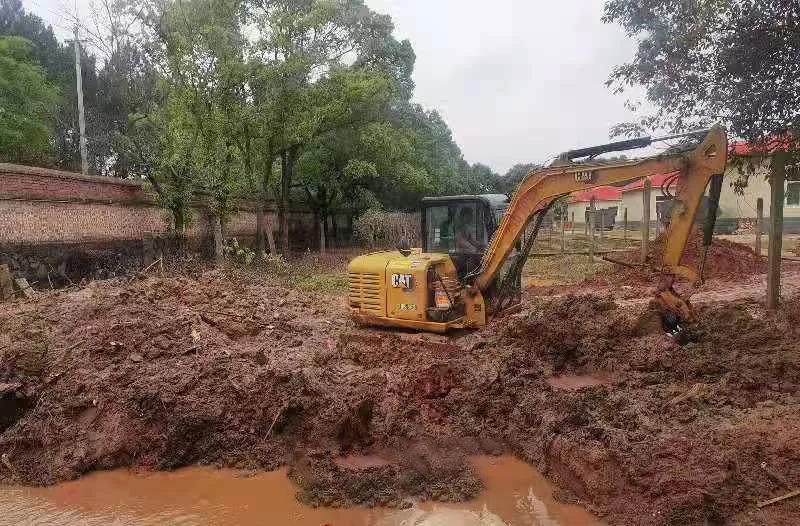 军地携手 抢险排涝——金开BY.COM获锦旗