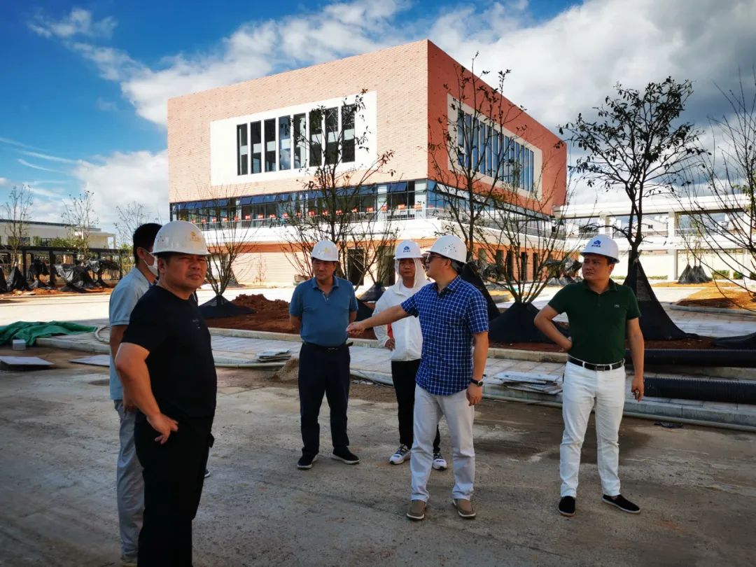 李茶根现场调度BY.COM重大重点项目建设和安全生产工作