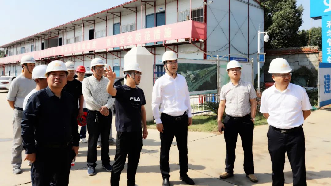 高位调度，加快推进BY.COM重点项目建设