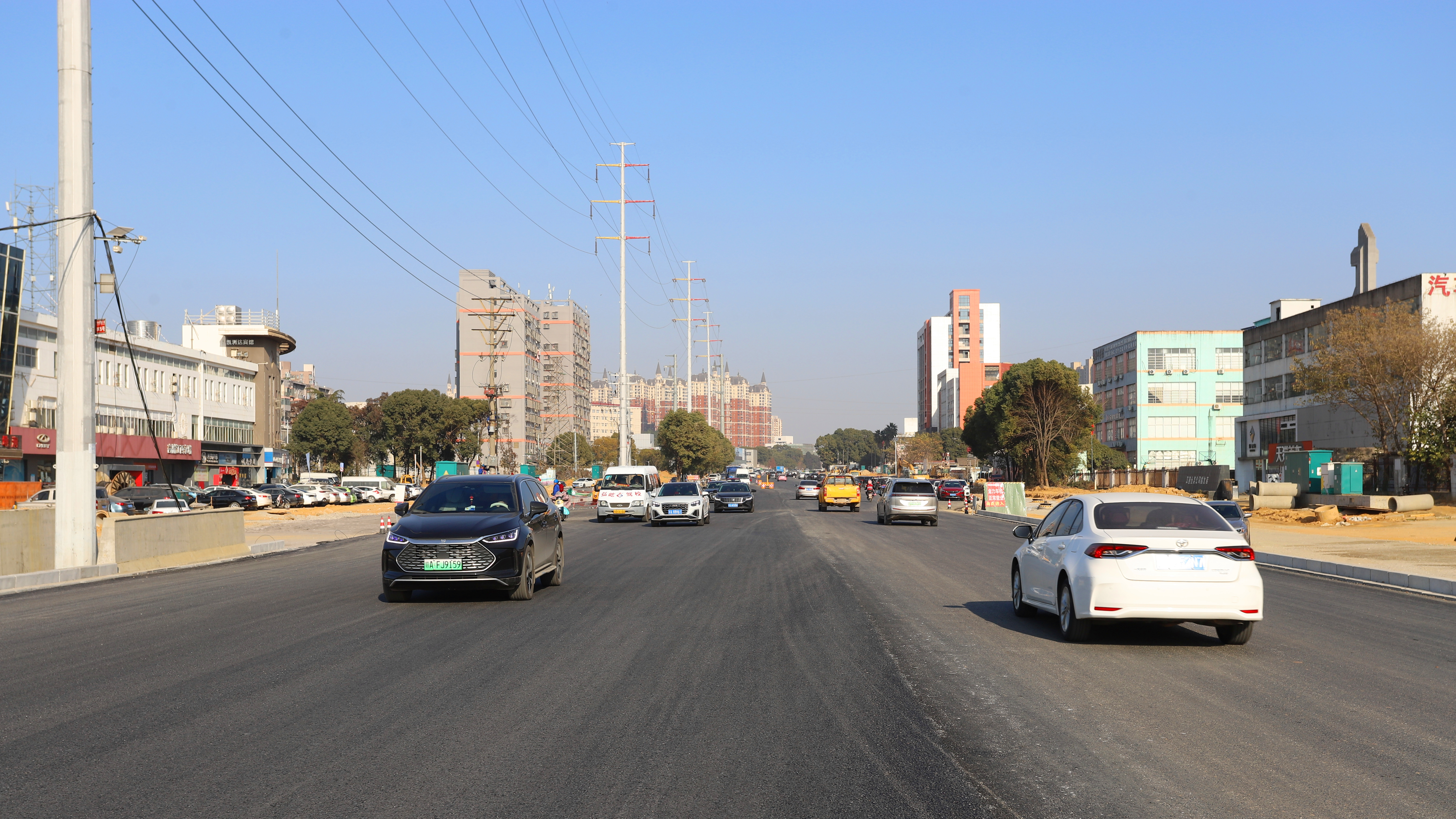 玉屏大街积水点治理工程迎来全线通车!