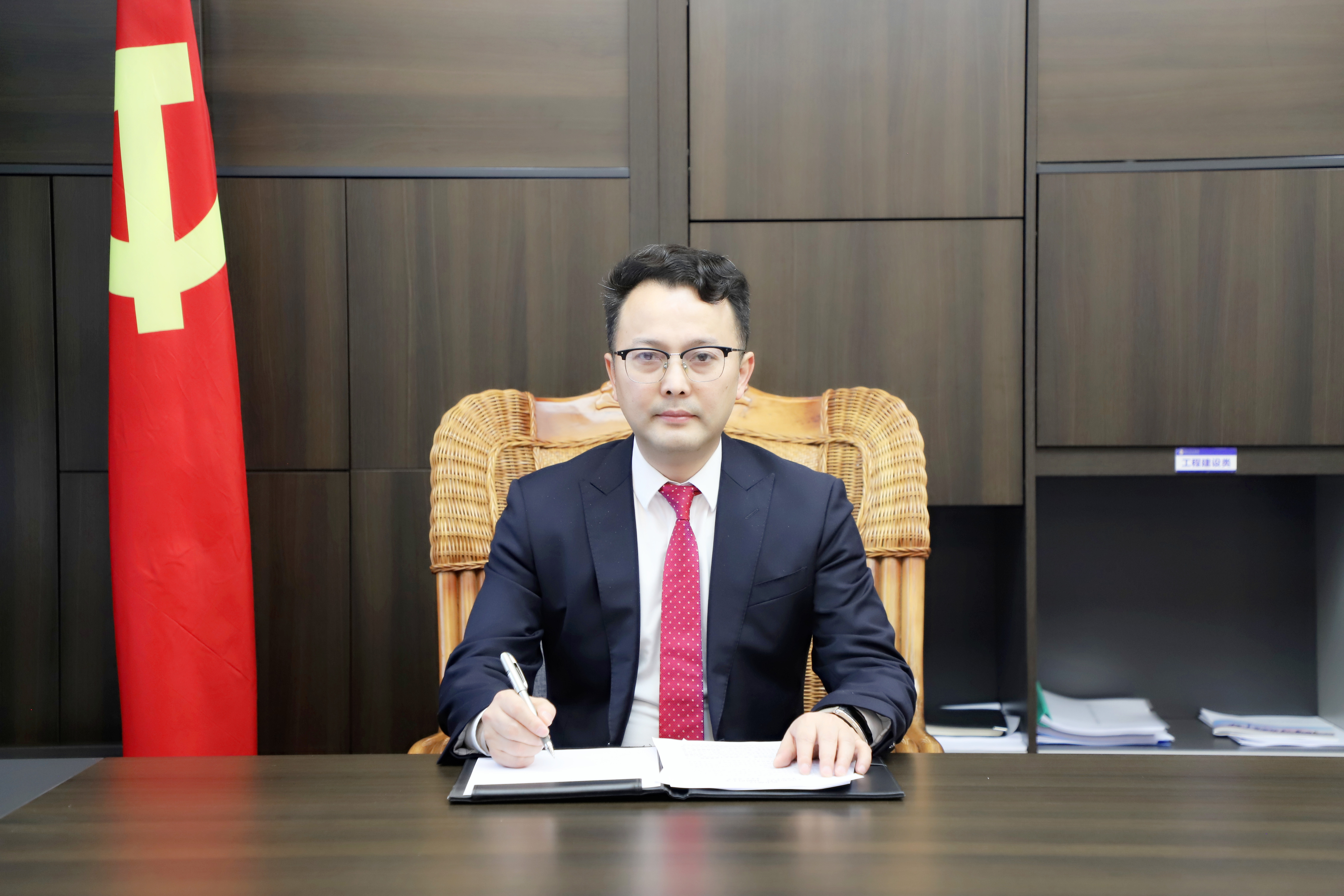 新春献词|BY.COM党委书记、董事长程振华给大家拜年了!