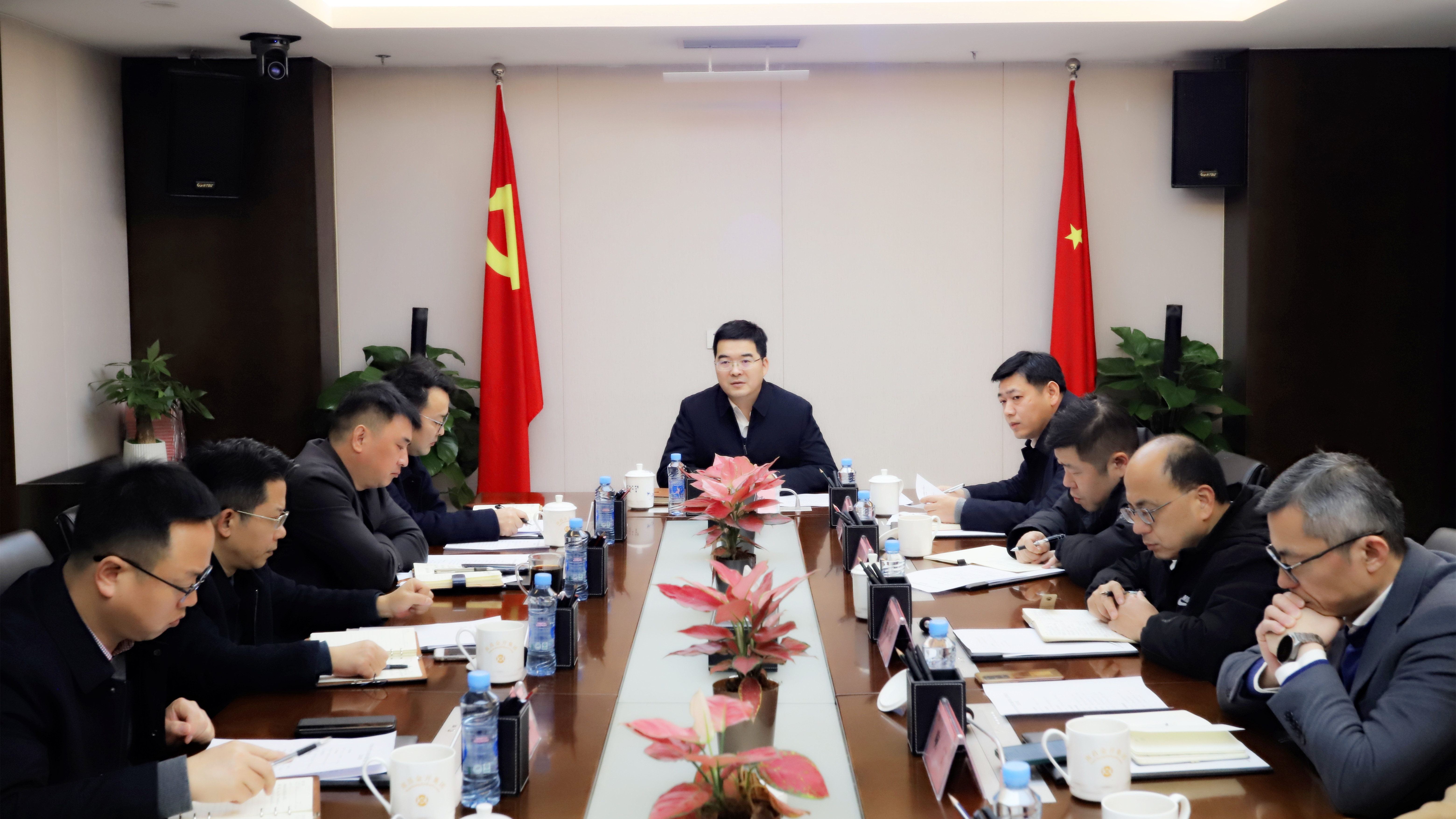 区属平台公司改革创新发展工作务虚会召开